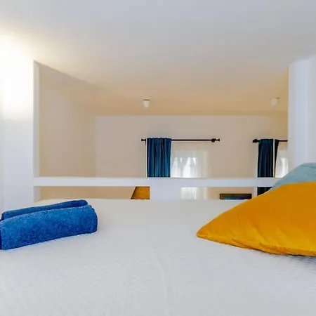 Cozy Nest By The Andrassy Avenue