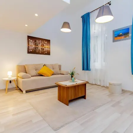 Cozy Nest By The Andrassy Avenue Budapest