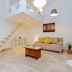 Cozy Nest By The Andrassy Avenue