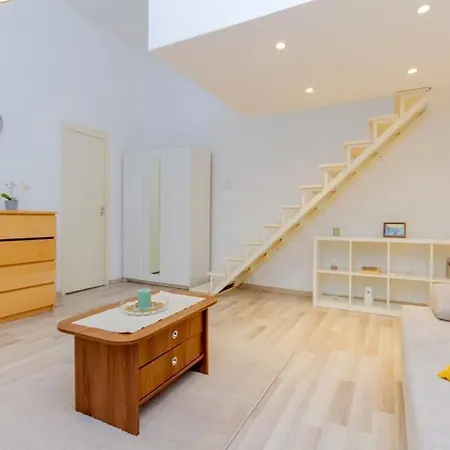 Cozy Nest By The Andrassy Avenue 아파트 부다페스트